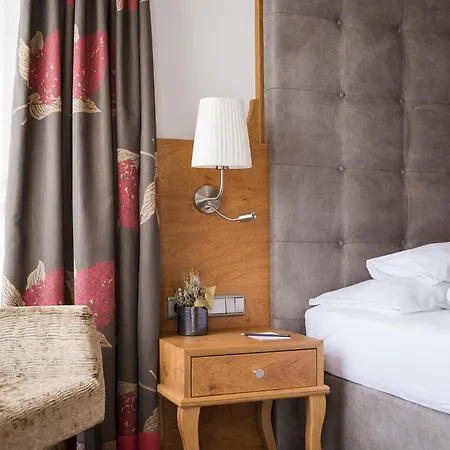 Hotel Seespitz 4*